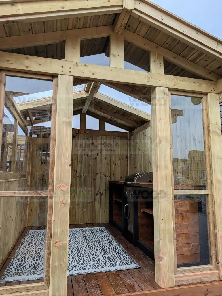 Tudor-Glazed windows.webp