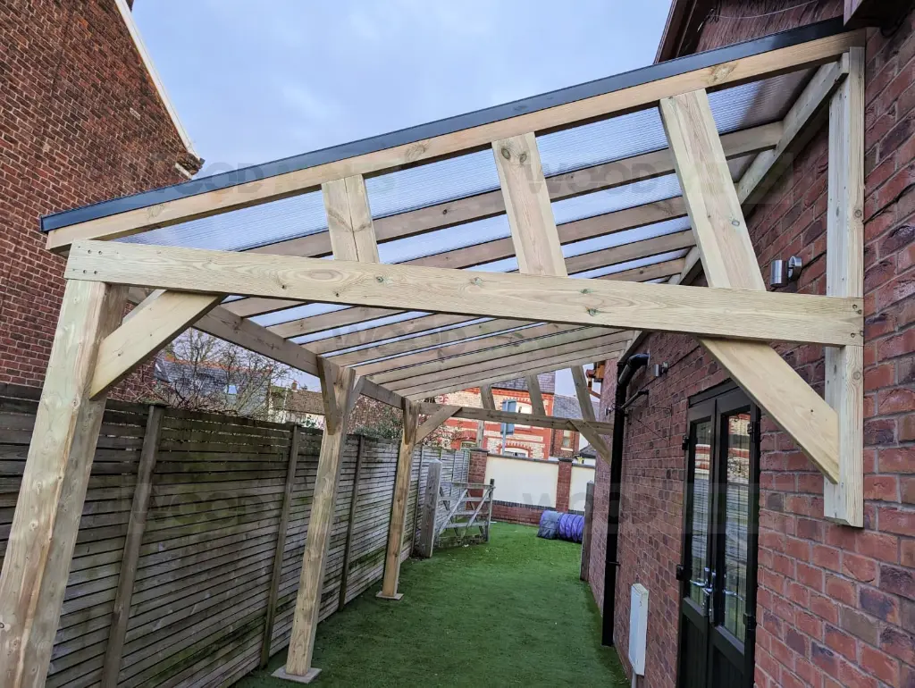 Lean to-Gable end added.webp